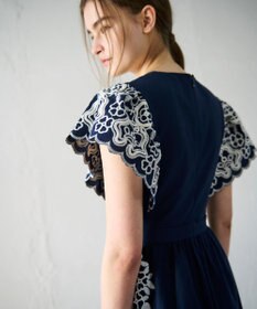 GRACE CONTINENTAL バイカラー刺繍コットンワンピース