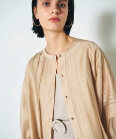 GRACE CONTINENTAL ピンタックショートブラウス