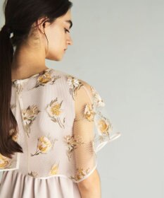 GRACE CONTINENTAL 刺繍ケープニットトップ