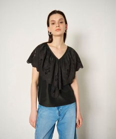 GRACE CONTINENTAL 刺繍ラッフルカラーノースリーブ トップ