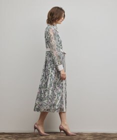 GRACE CONTINENTAL マルチフラワー刺繍フレアワンピース