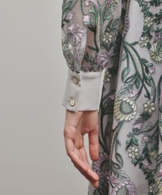 GRACE CONTINENTAL マルチフラワー刺繍フレアワンピース