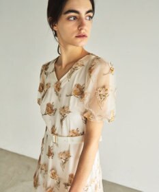 GRACE CONTINENTAL レトロフラワー刺繍ワンピース