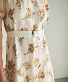 GRACE CONTINENTAL レトロフラワー刺繍ワンピース