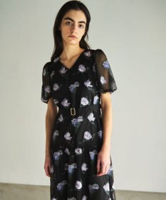 GRACE CONTINENTAL レトロフラワー刺繍ワンピース