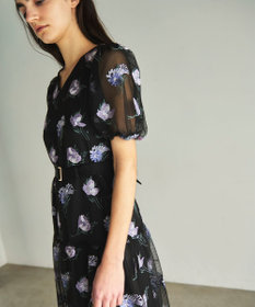 GRACE CONTINENTAL レトロフラワー刺繍ワンピース