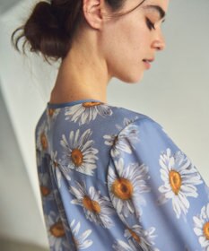 GRACE CONTINENTAL マーガレットフラワープリントブラウス