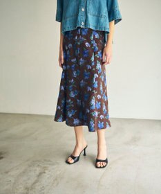 GRACE CONTINENTAL フラワー刺繍フレアスカート