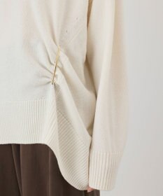 GRACE CONTINENTAL イレヘムブローチニットトップ