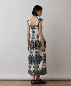 GRACE CONTINENTAL フレームジャガードドレス