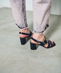 GRACE CONTINENTAL LUCA GROSSI バックルヒール ブラック