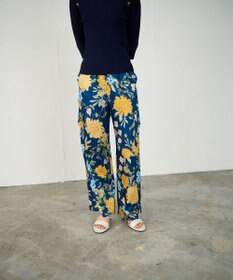 GRACE CONTINENTAL フラワープリントワークパンツ