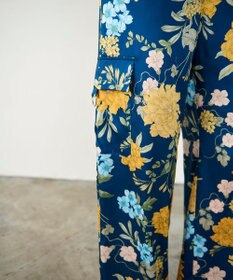GRACE CONTINENTAL フラワープリントワークパンツ