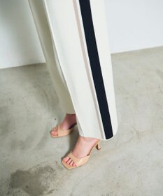 GRACE CONTINENTAL サイドラインニットパンツ