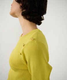 GRACE CONTINENTAL メタル釦リブニットトップ