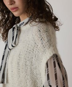 GRACE CONTINENTAL フィルムヤーンニットベスト