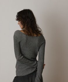 GRACE CONTINENTAL ラメリブクルーネックトップ