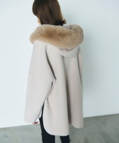 GRACE CONTINENTAL フードファーリバーポンチョ