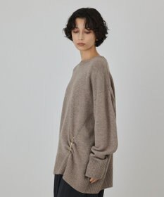 GRACE CONTINENTAL イレヘムブローチニットトップ
