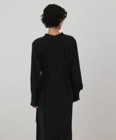 GRACE CONTINENTAL シルクデシンドレープワンピース