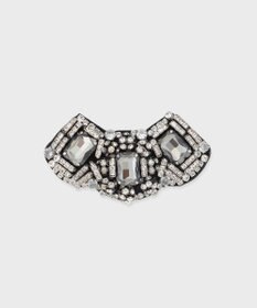 GRACE CONTINENTAL ビジューカーブブローチ