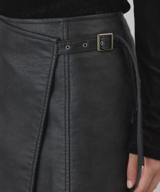 GRACE CONTINENTAL フェイクレザーラップスカート