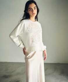美品 グレースコンチネンタル 刺繍レーストップ カットソー アシメントリー S レースロゴトップ / GRACE CONTINENTAL | GRACE CONTINENTAL