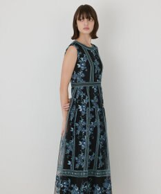 GRACE CONTINENTAL 【イベント店舗・ONLINE STORE先行アイテム】フラワーライン刺繍ドレス