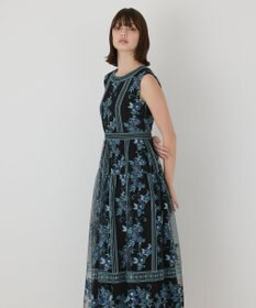 GRACE CONTINENTAL 【イベント店舗・ONLINE STORE先行アイテム】フラワーライン刺繍ドレス