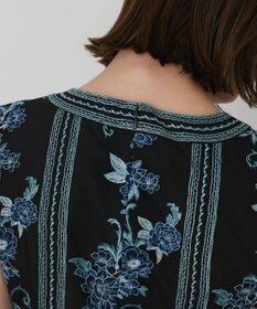 GRACE CONTINENTAL 【イベント店舗・ONLINE STORE先行アイテム】フラワーライン刺繍ドレス