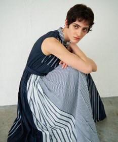 GRACE CONTINENTAL ストライププリントワンピース ネイビー