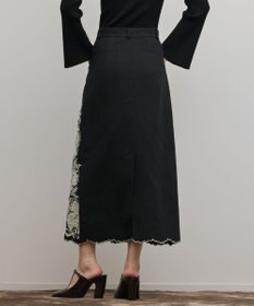 GRACE CONTINENTAL エンブロイダリータイトスカート