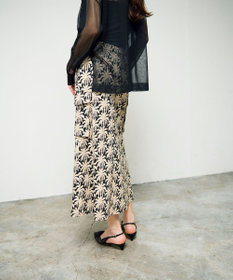 GRACE CONTINENTAL パームモチーフカーゴスカート