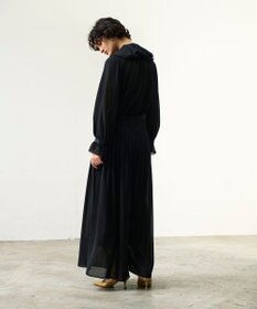 GRACE CONTINENTAL シアープリーツパンツ