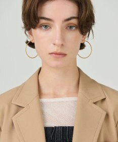 GRACE CONTINENTAL ラインデザインフープピアス