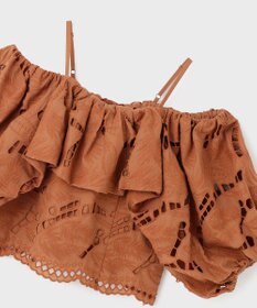 GRACE CONTINENTAL カットワークオフショルトップ