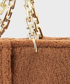 GRACE CONTINENTAL LA フェイクボアバッグ