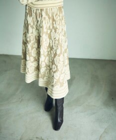 GRACE CONTINENTAL フローラルラメニットスカート
