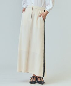 GRACE CONTINENTAL ラインビジューロングスカート