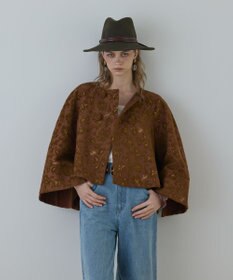 GRACE CONTINENTAL サラサジャガードケープジャケット ブラウン