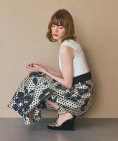 GRACE CONTINENTAL ドットボタニカルジャガードドレス