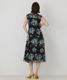 GRACE CONTINENTAL ブーケフラワー刺繍ワンピース