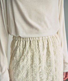 GRACE CONTINENTAL フレア刺繍スカート