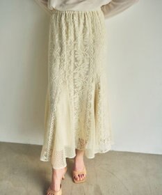 GRACE CONTINENTAL フレア刺繍スカート