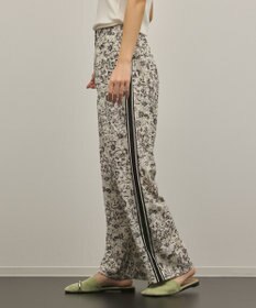 GRACE CONTINENTAL モノトーンフラワープリントパンツ