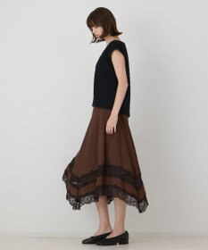 GRACE CONTINENTAL レースヘムフレアスカート