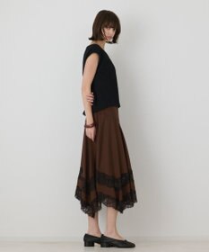 GRACE CONTINENTAL レースヘムフレアスカート