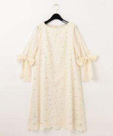 GRACE CONTINENTAL フローラルフレアワンピース ライン刺繍ワンピース / GRACE CONTINENTAL | GRACE CONTINENTAL
