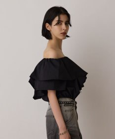 GRACE CONTINENTAL フリルオフショルトップ