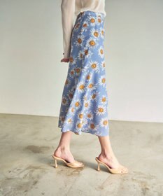 GRACE CONTINENTAL マーガレットフラワープリントスカート
